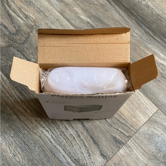 J is for Jeep Playpen Netting - Picture 3 of 3